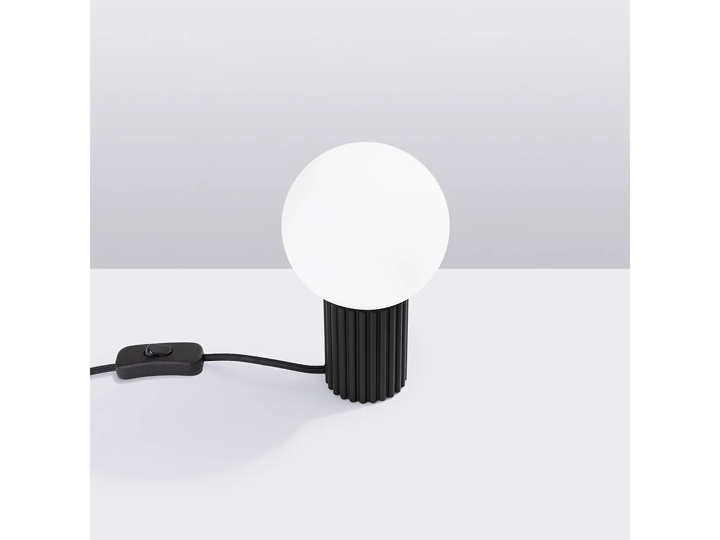 Lampe à poser Orbis noir