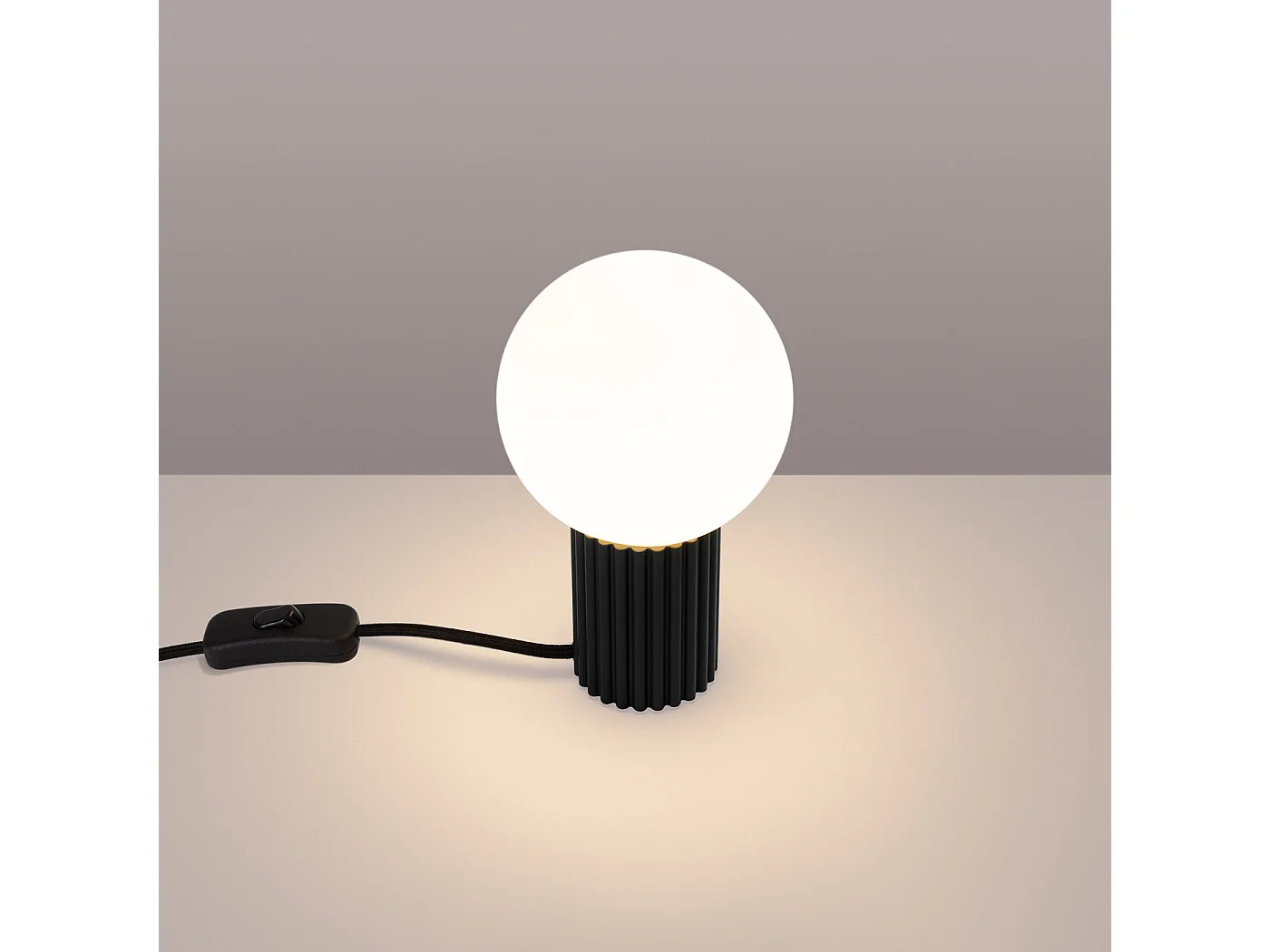 Lampe à poser Orbis noir