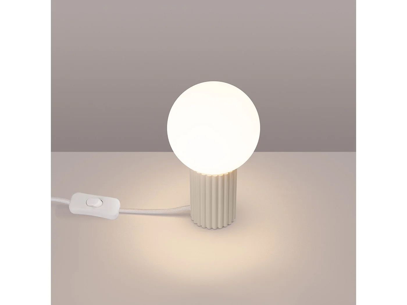 Lampe à poser Orbis beige