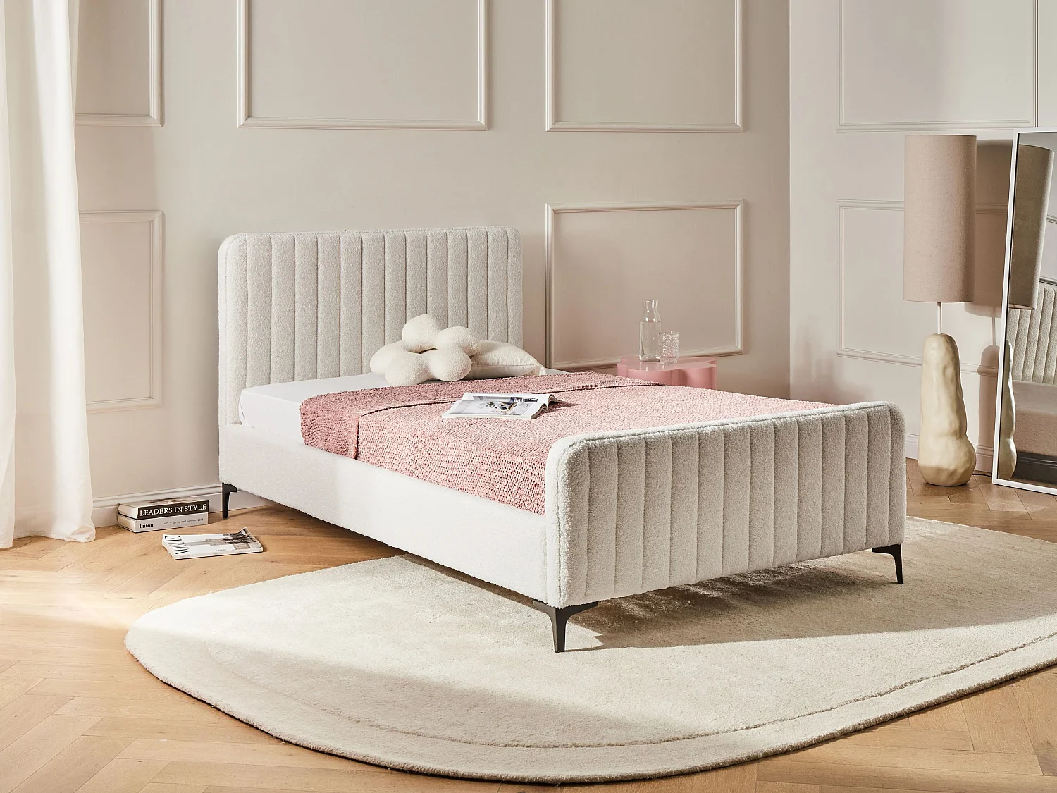 Lit avec sommier Bouclé LUNAN 120 x 200 cm Blanc cassé