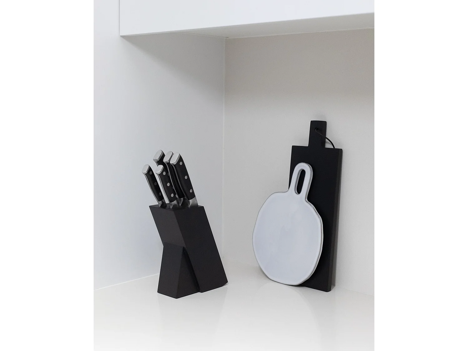 Lot de 5 couteaux dans un bloc IKEDA Noir