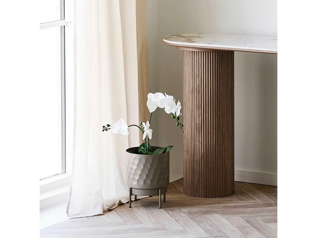 Cache-pot rond sur pieds en Métal Taupe martelé - MARLO