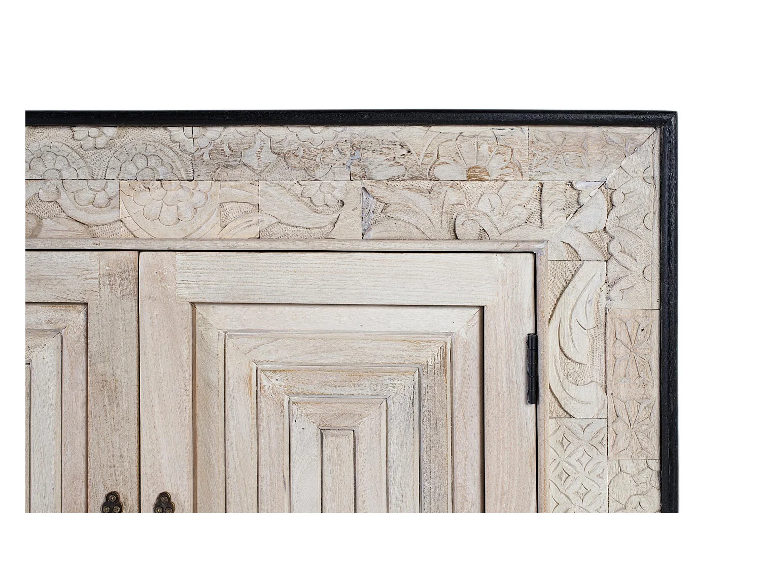 Credenza a quattro ante con dettagli intagliati a mano 195cm