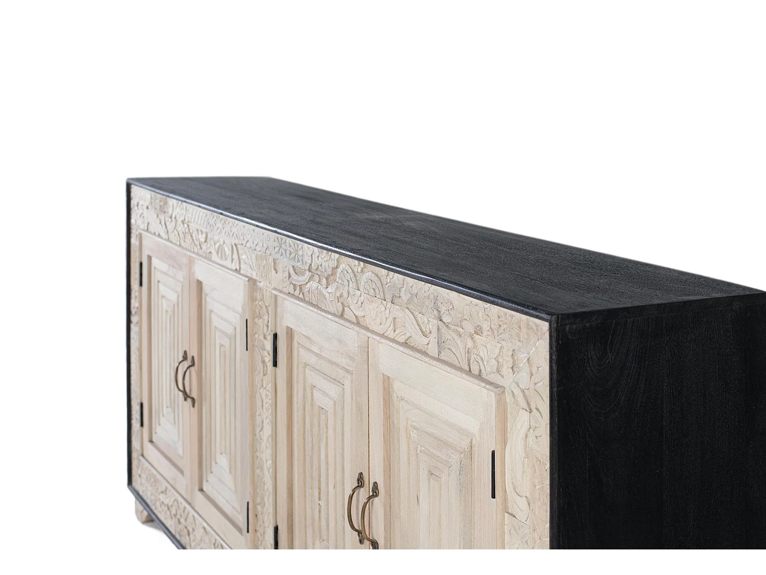 Buffet à quatre portes et détails sculptés à la main 195 cm