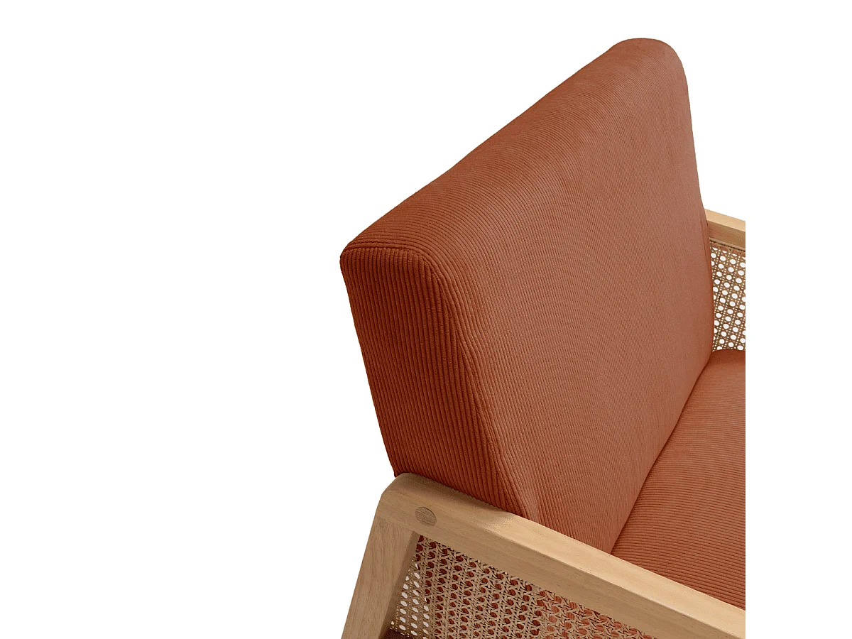 Fotel materiałowy z drewnianymi i rattanowymi nogami L68 cm - DEBRA