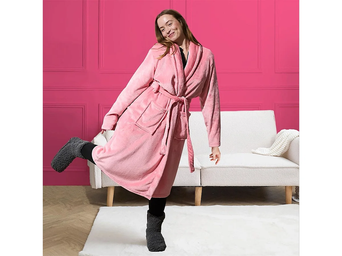 Robe de chambre sherpa rose pour femme avec broderie "femme de ouf"