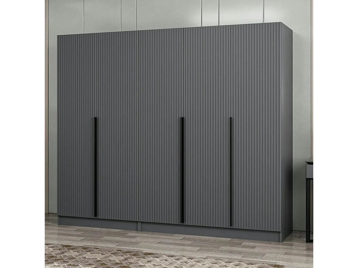 Armoire penderie grise 5 portes rainurées 3 portants BYRON
