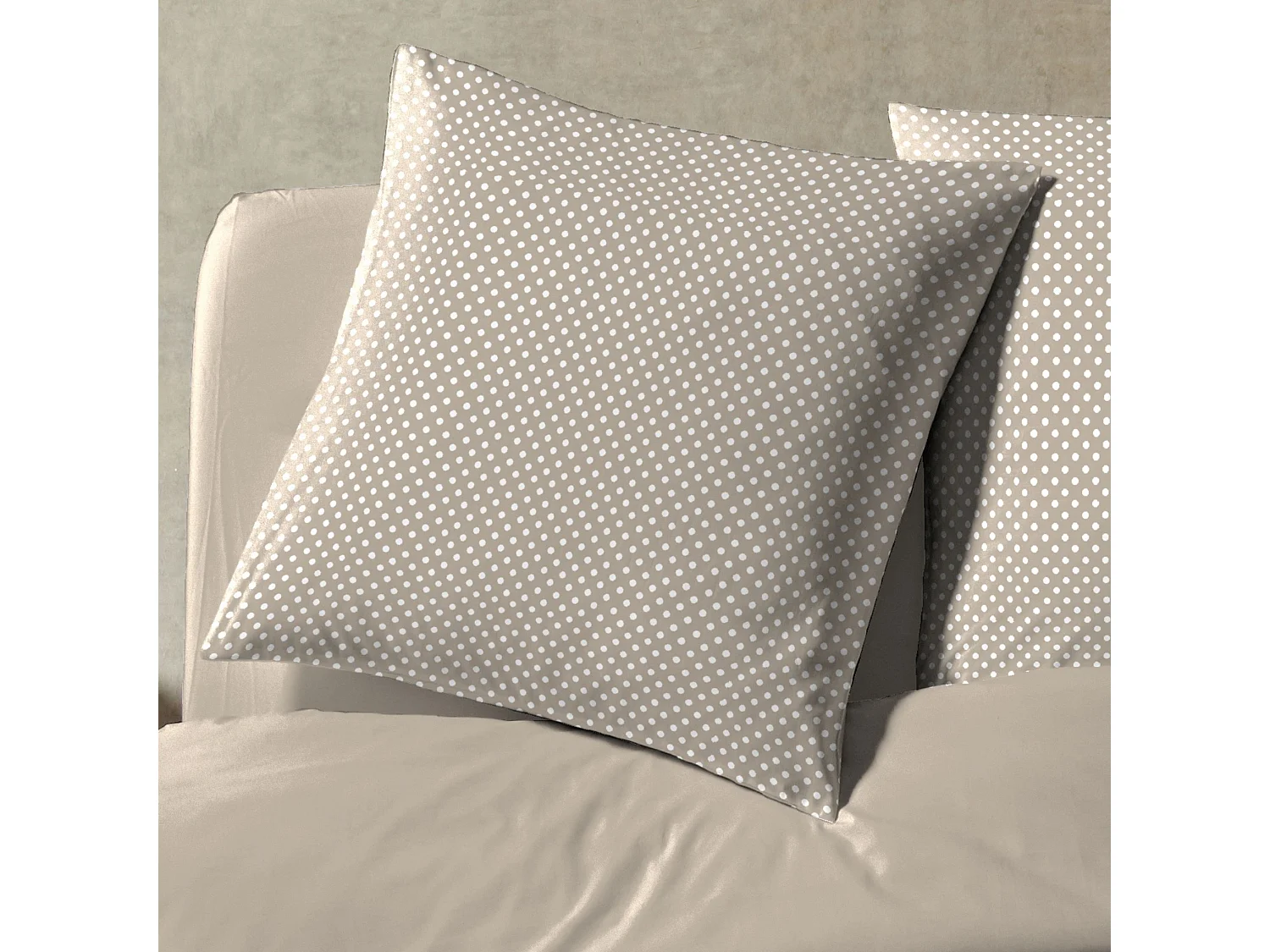 Parure de lit 200x200 coton à pois taupe Terre de Nuit Auguste