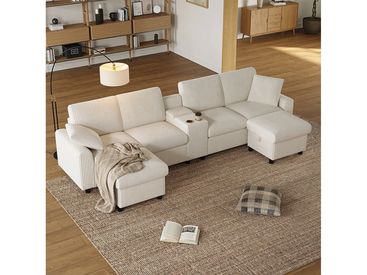 Ecksofa mit 2 Fußstützen mit Stauraum, 2 Getränkehaltern, 1 USB-Anschluss und Steckdosen – 315 x 135 x 81 cm – Samt – Beige
