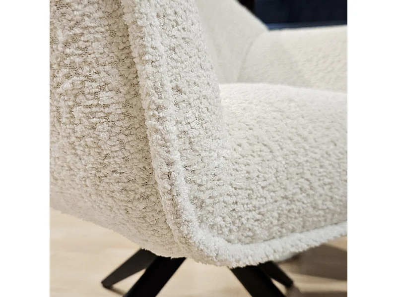 Fauteuil pivotant 360° tissu bouclette écru et pied en métal - EDWARD