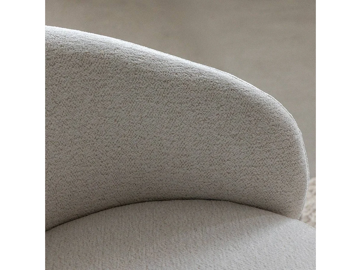 Canapé en tissu bouclette écru Filipa