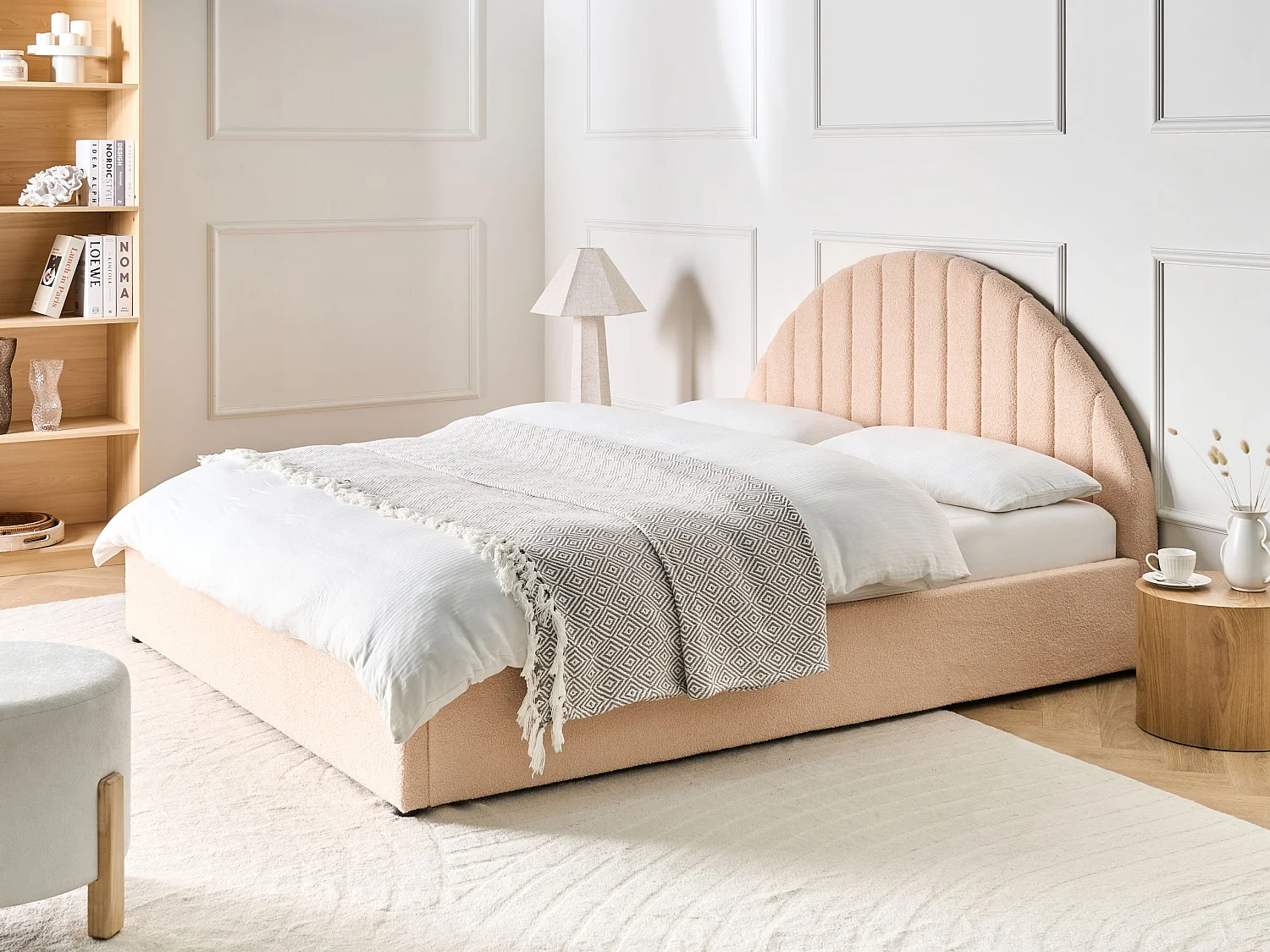 Lit ottoman Bouclé CHADENET 160 x 200 cm Rose pêche