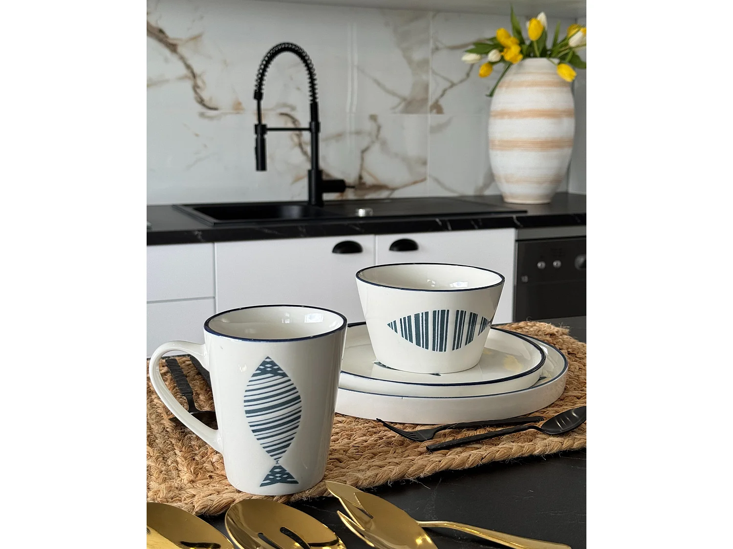 Set de 16 couverts de table TAMARIND Porcelaine Blanc/bleu