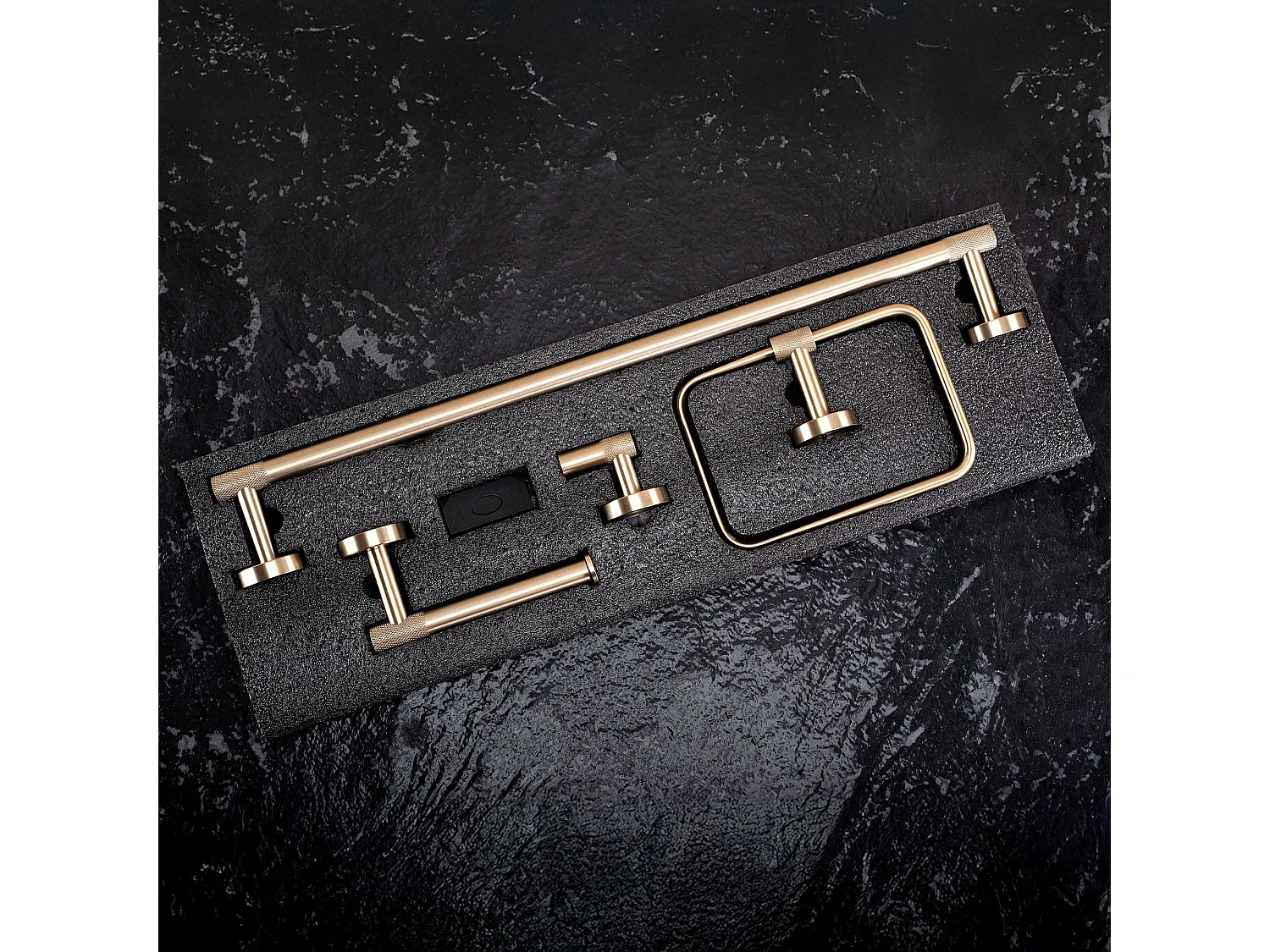 Ensemble De Cintres De Salle De Bain Rea Grid 4 Pieces Brush Gold