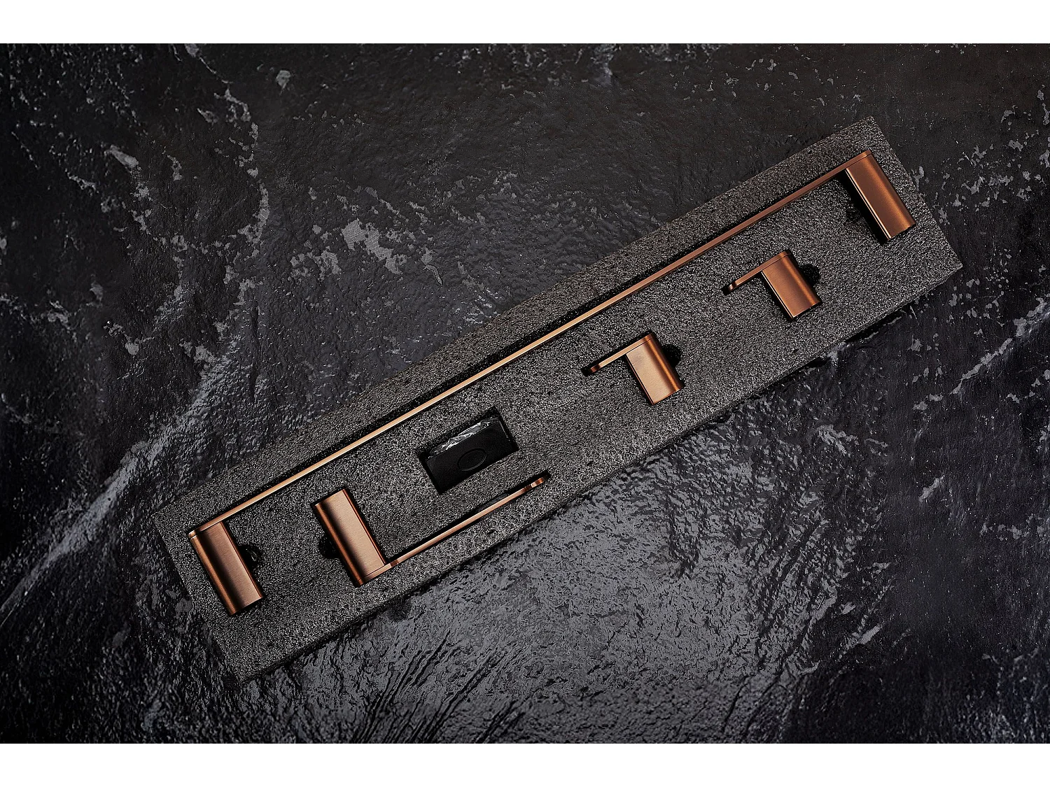 Set Di Grucce Per Il Bagno Rea Mati 4 Pieces Brush Copper