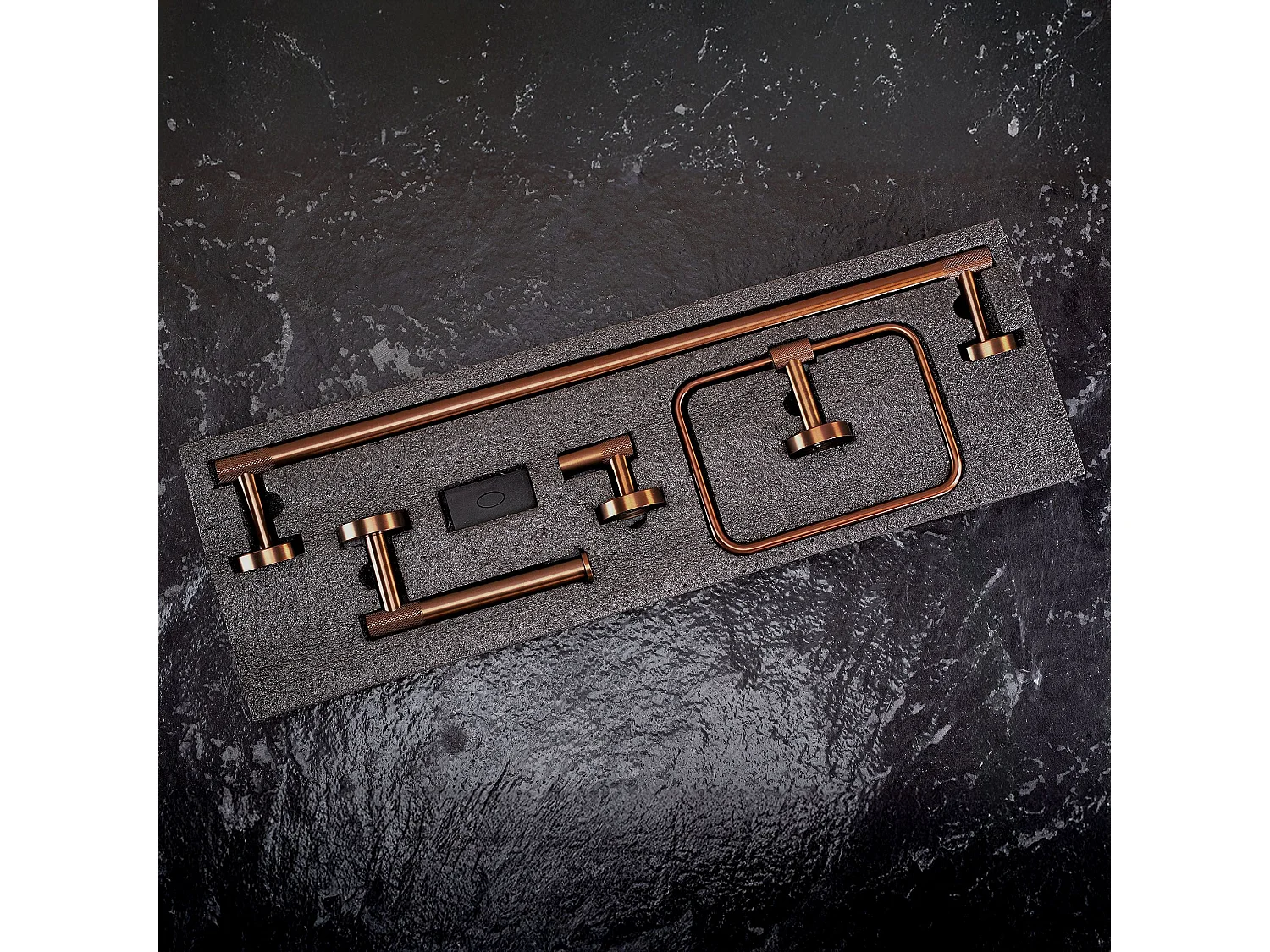 Ensemble De Cintres De Salle De Bain Rea Grid 4 Pieces Brush Copper