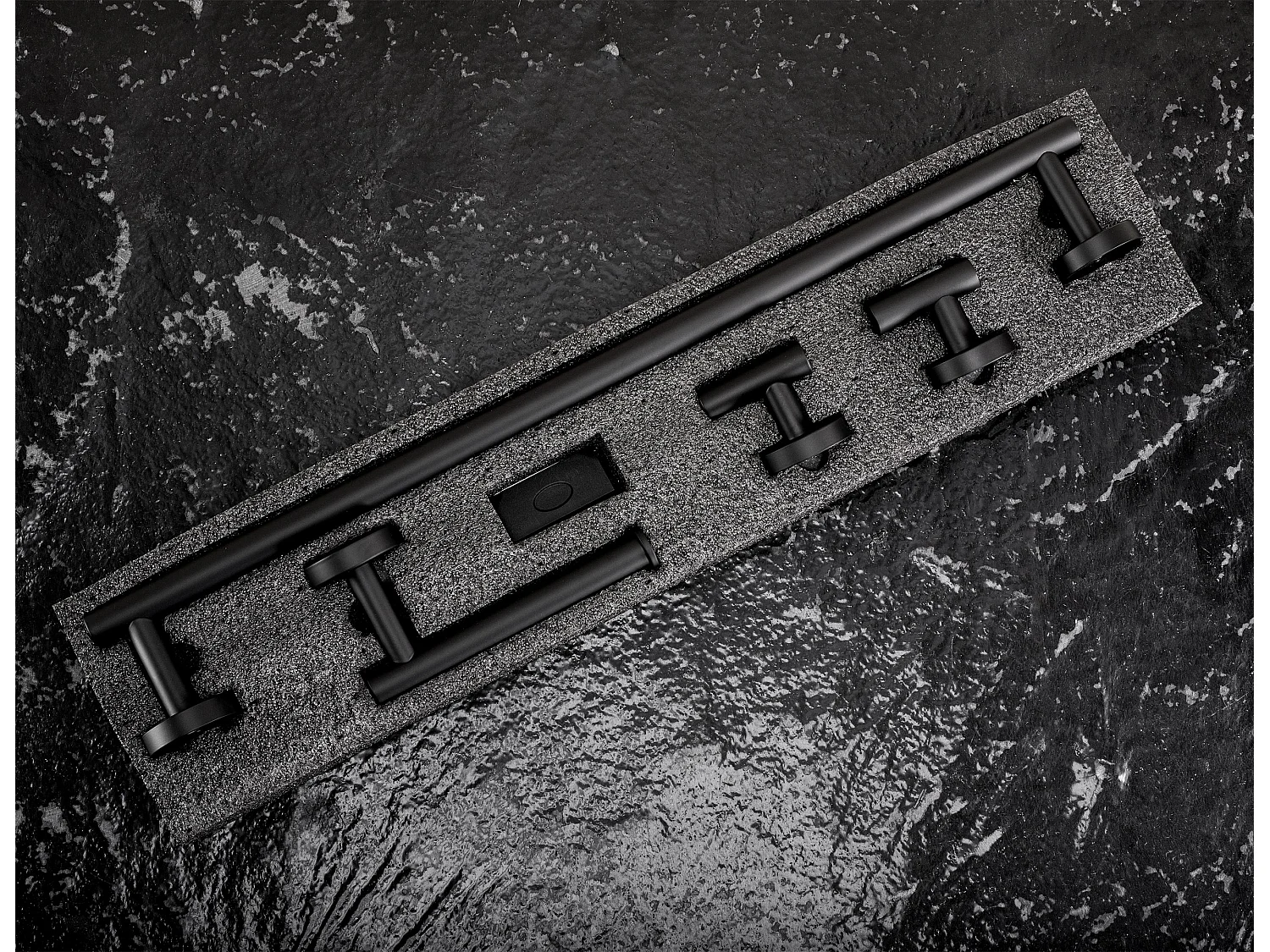 Ensemble De Cintres De Salle De Bain Rea Ari 4 Pieces Black