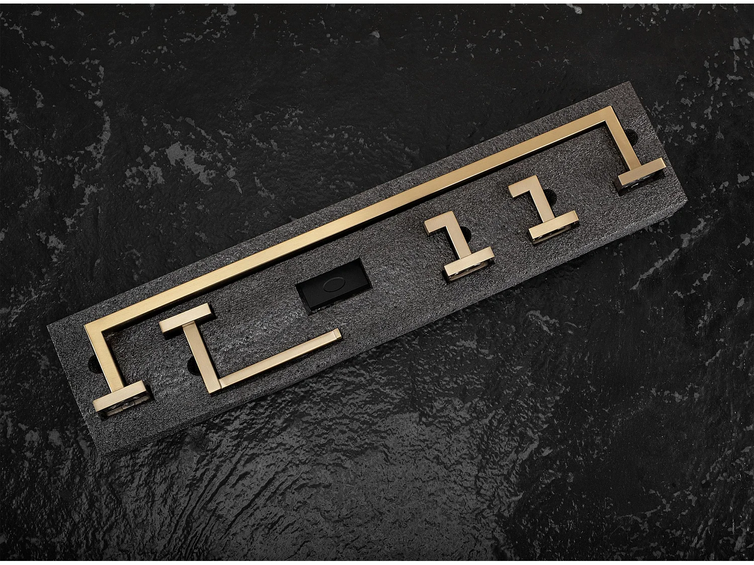 Ensemble De Cintres De Salle De Bain Rea Rio 4 Pieces Brush Gold