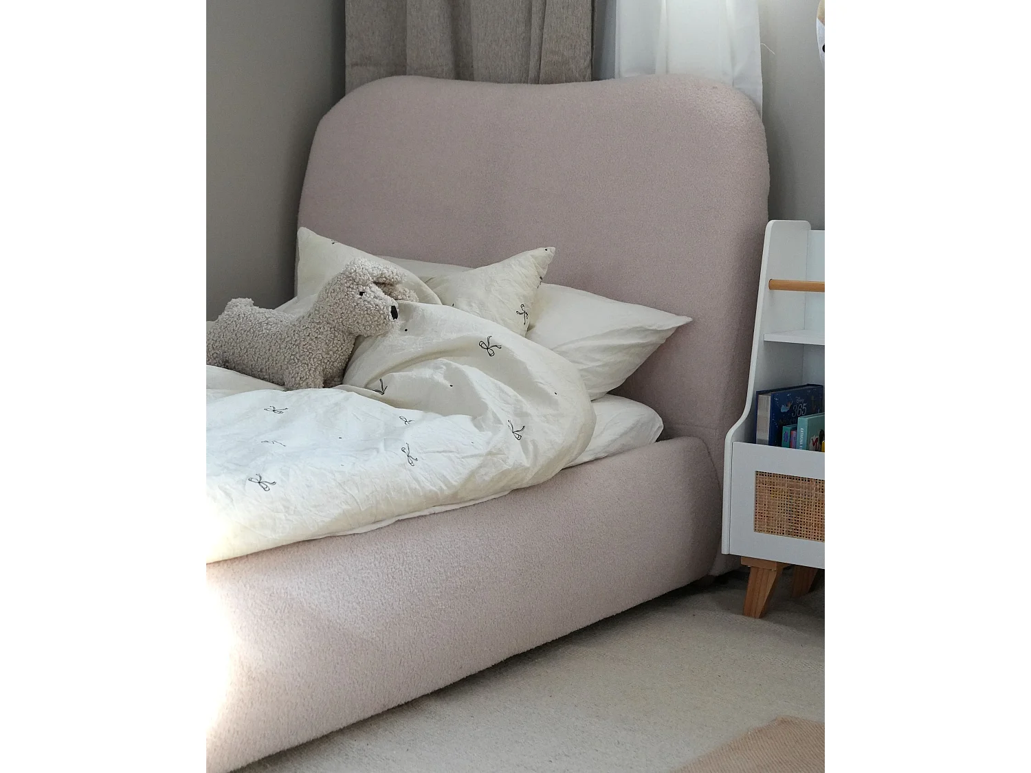 Ottoman Bed BLAGNAC Boucle Light Beige 90 x 200 cm (EU Single)