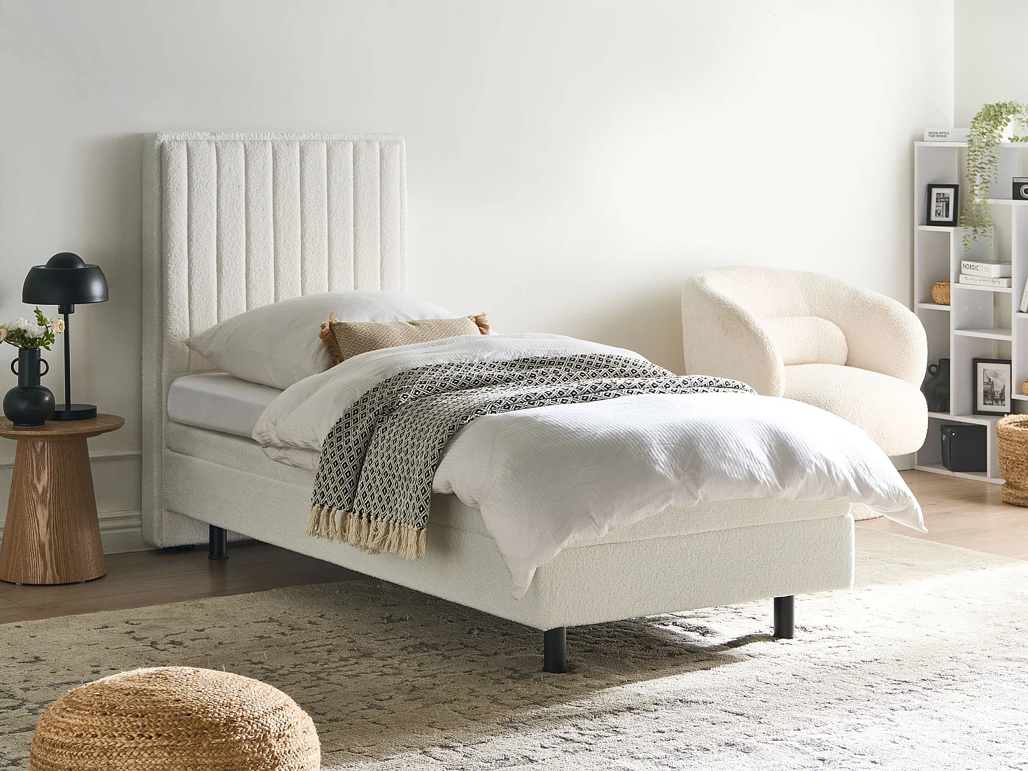 Lit réglable Bouclé CASTELLAN 80 x 200 cm Blanc cassé