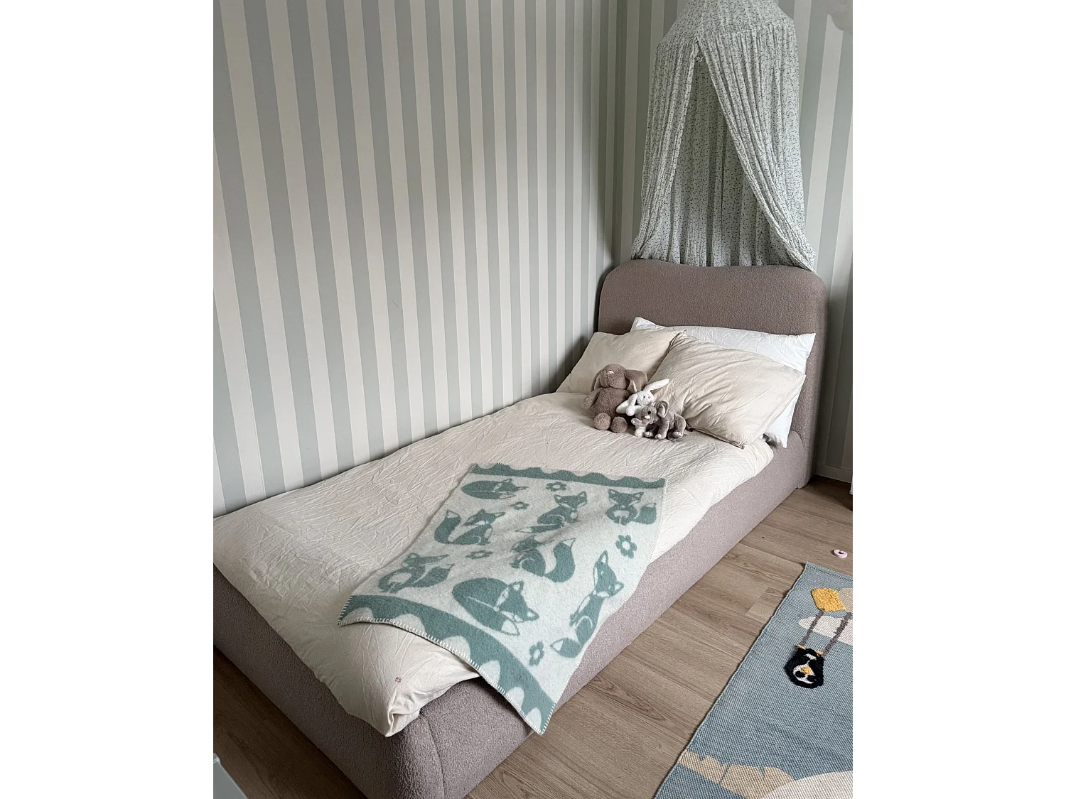 Ottoman Bed BLAGNAC Boucle Beige 90 x 200 cm (EU Single)