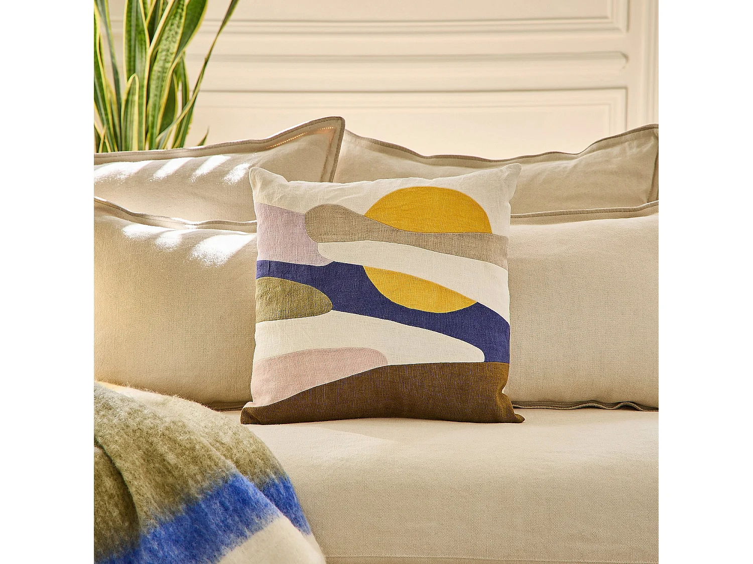 Coussin en lin - 45 x 45 cm - Vert kaki et bleu - Design by Floriane Jacques