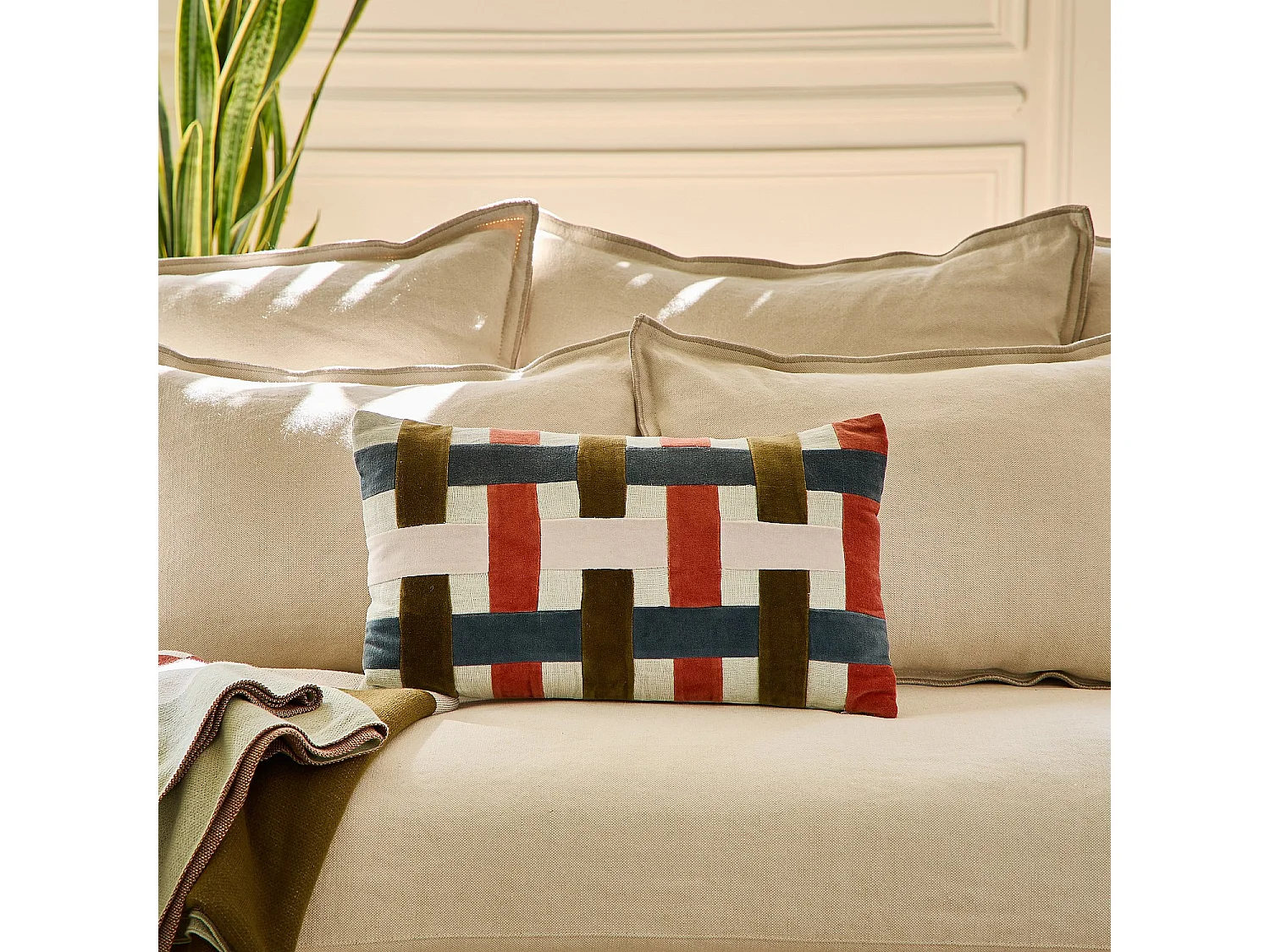Coussin en lin et coton - 30 x 50 cm  - Bronze et bleu profond - Design by Floriane Jacques
