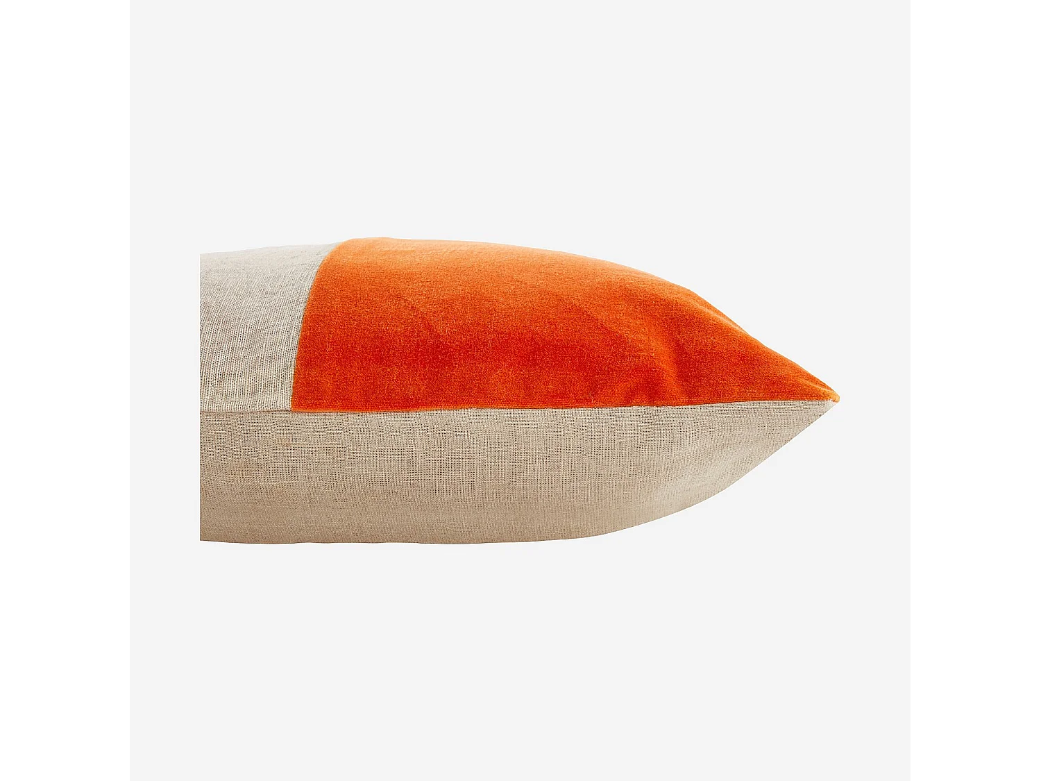 Coussin en lin et coton - 45 x 45 cm - Orange et rose pâle - Design by Floriane Jacques