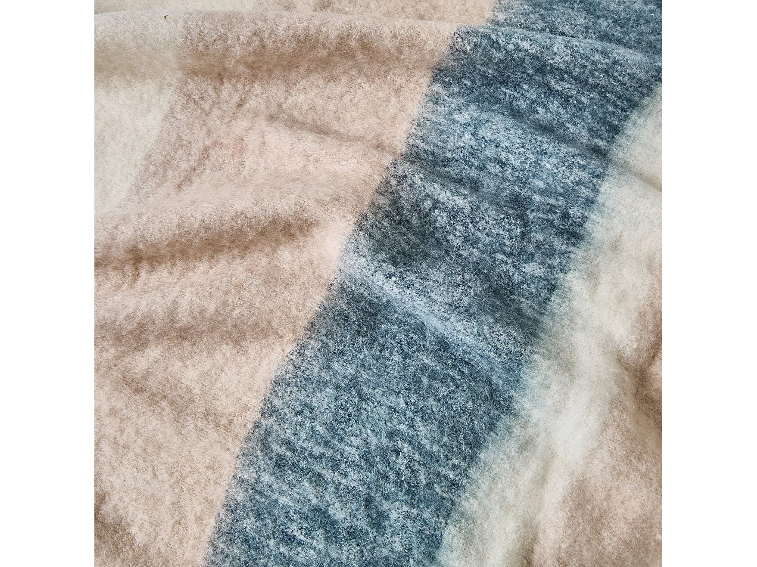 Habitat - Plaid en laine - 130 x 170 cm - Bleu sarcelle - Bruna