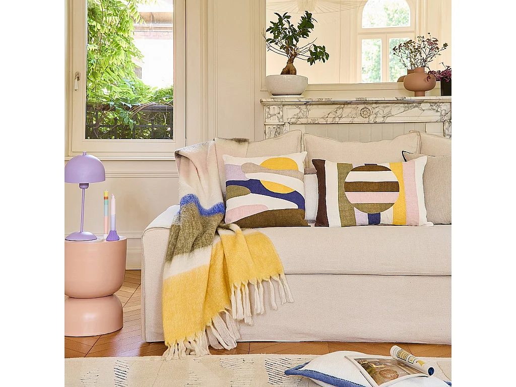 Habitat - Plaid en laine - 130 x 170 cm - Rose et marron - Design by Floriane Jacques - Armel