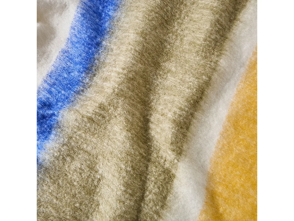 Habitat - Plaid en laine - 130 x 170 cm - Rose et marron - Design by Floriane Jacques - Armel