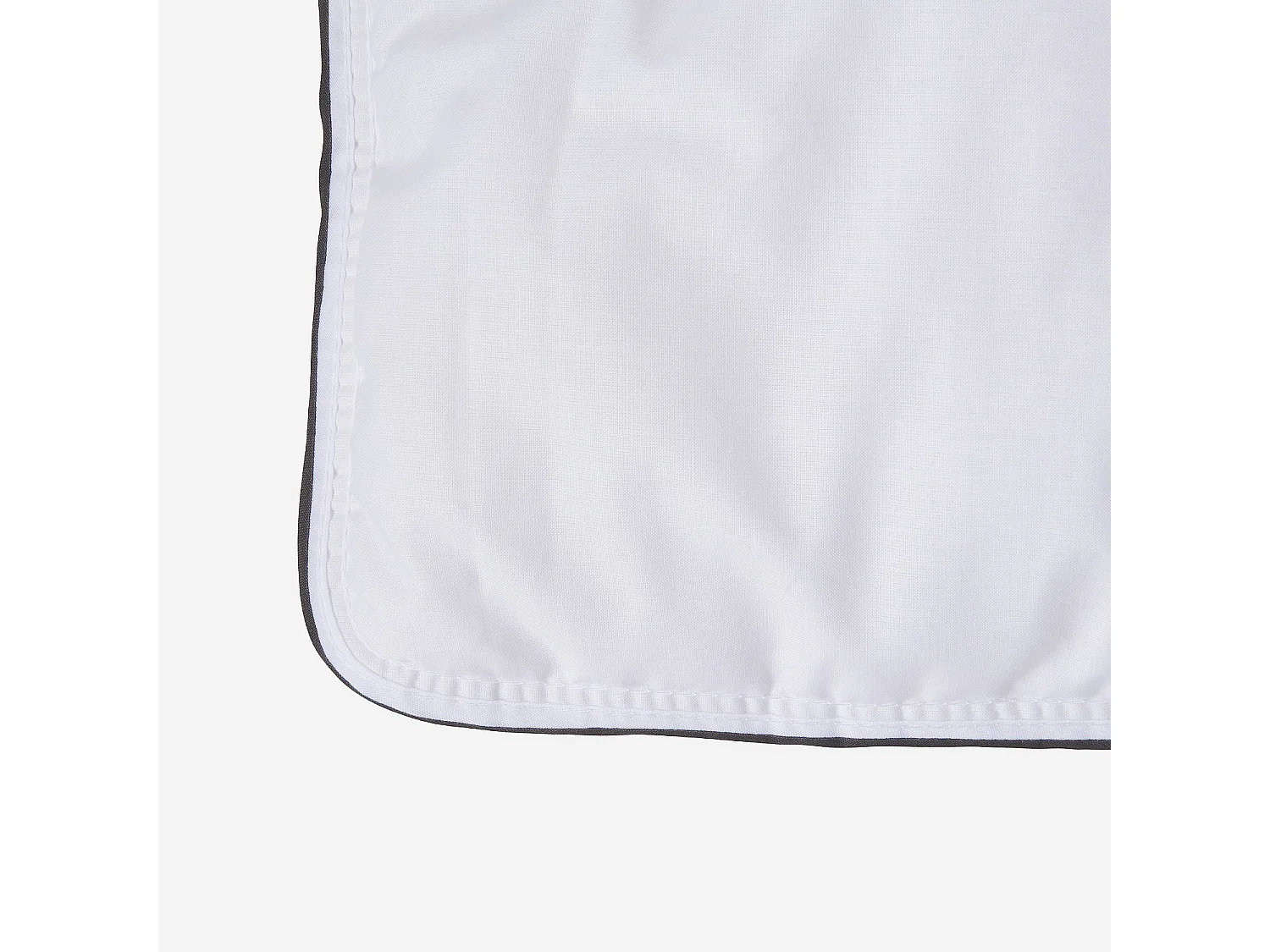 Couette légère en synthétique - 200 g/m² - 260 x 240 cm