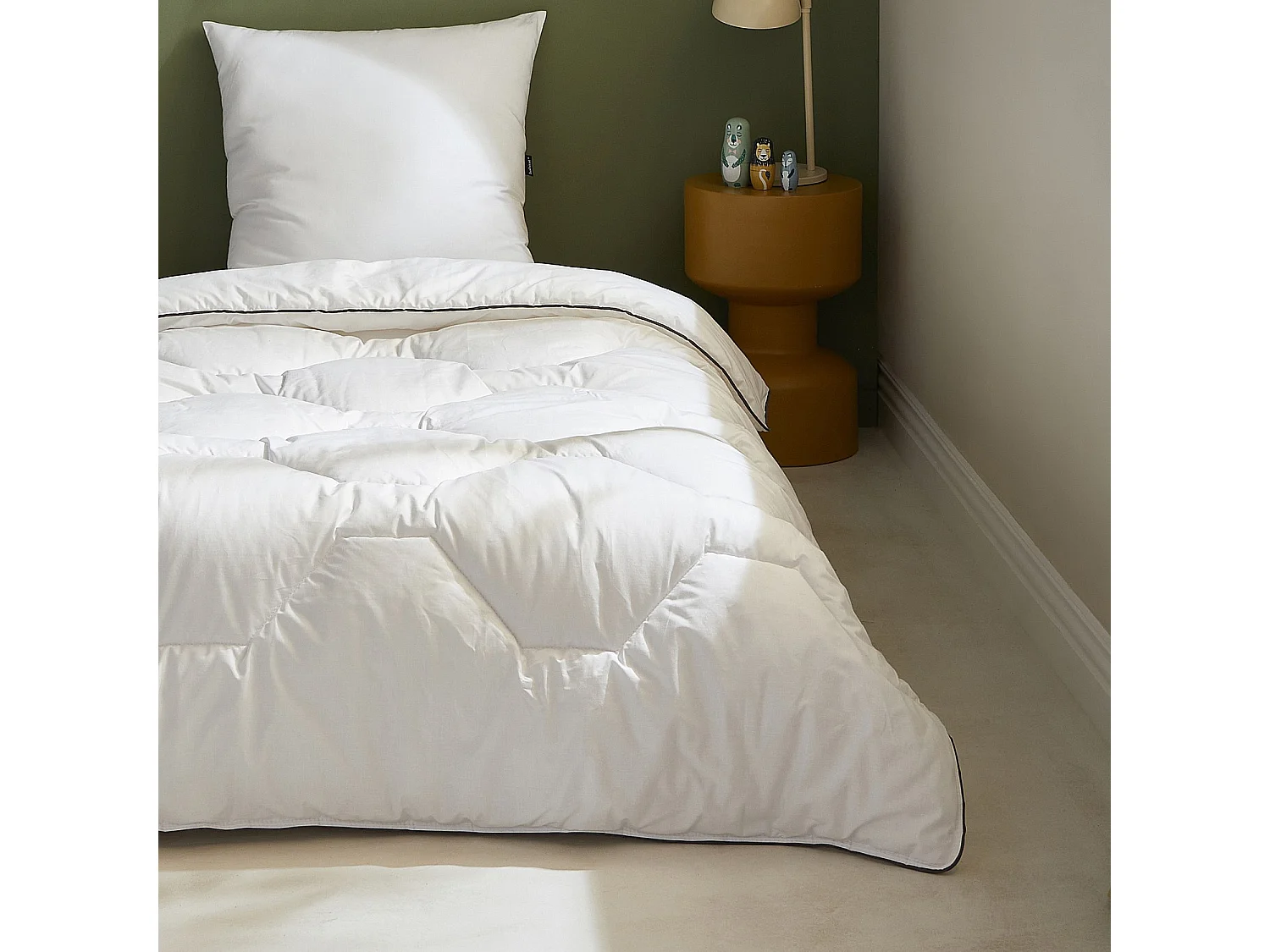 Couette légère en synthétique - 200 g/m² - 140 x 200 cm