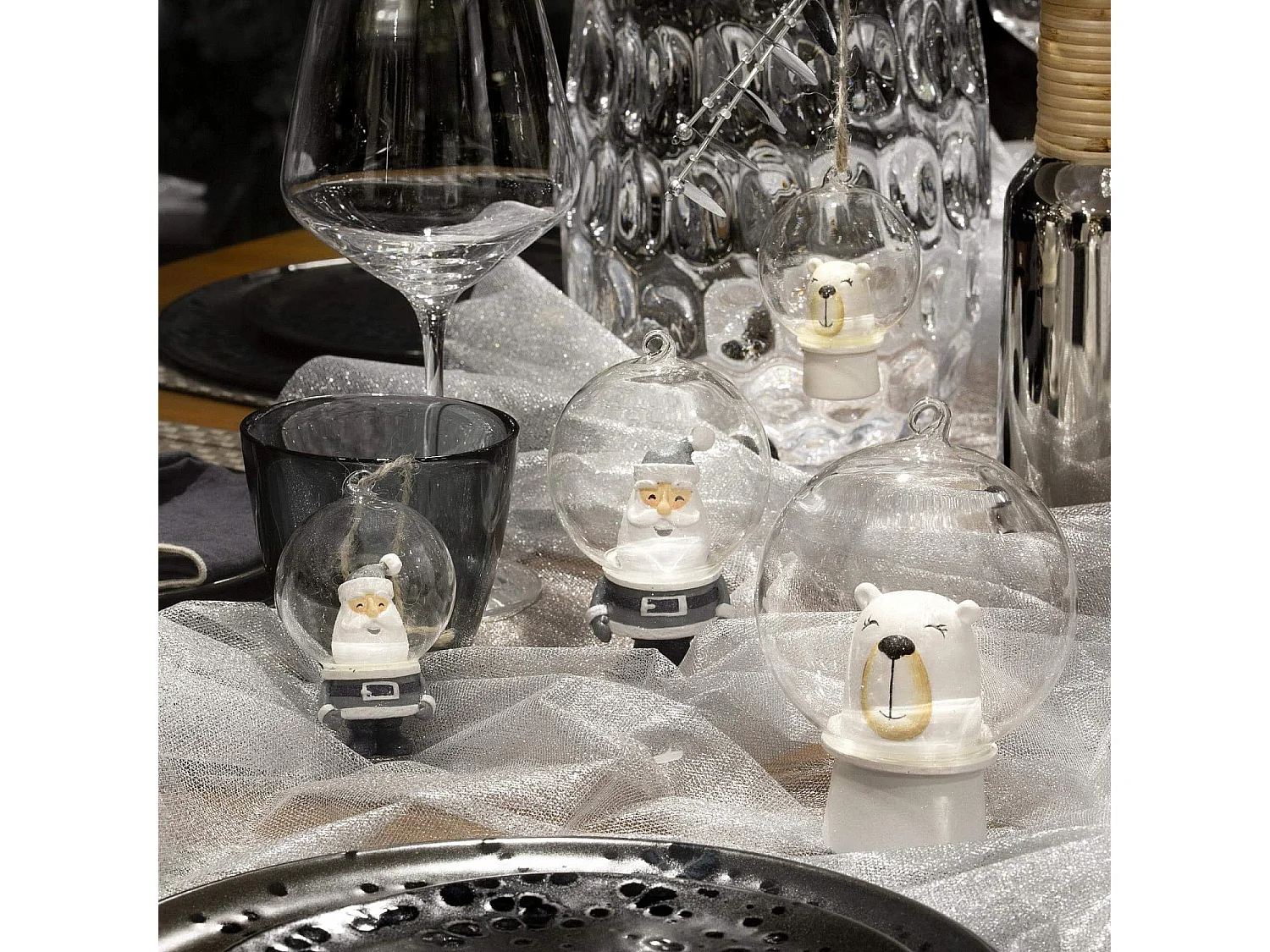 Habitat - Décoration de Noël - Père Noël à accrocher en résine - Bleu - Tracy