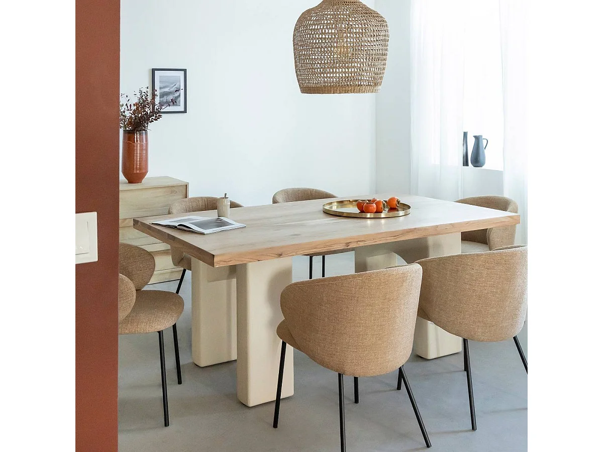 Table à manger en bois d'acacia et pieds en bois effet béton Dalva
