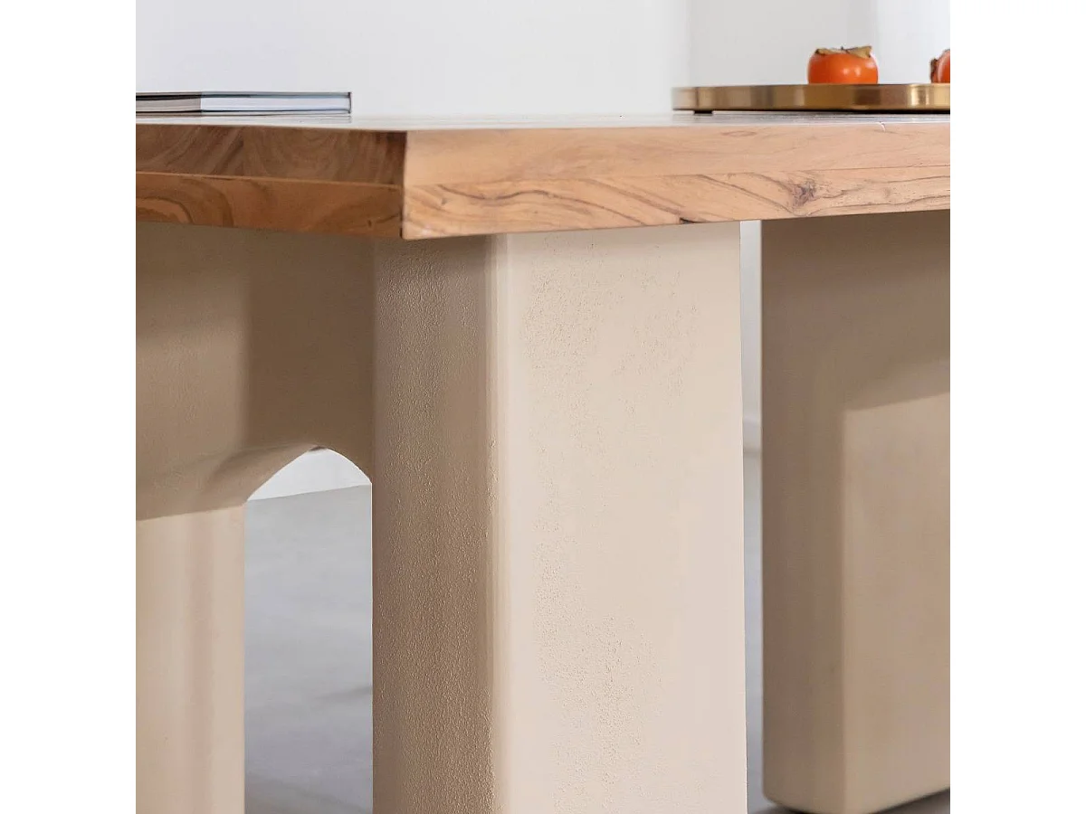 Table à manger en bois d'acacia et pieds en bois effet béton Dalva