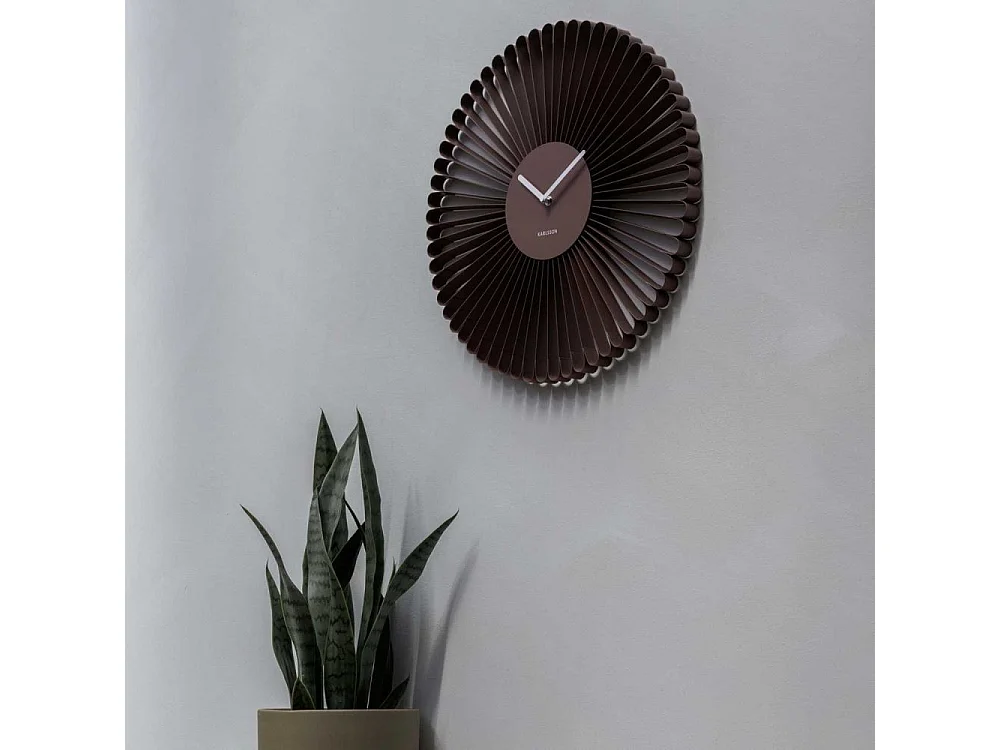 Horloge murale en métal Cascara