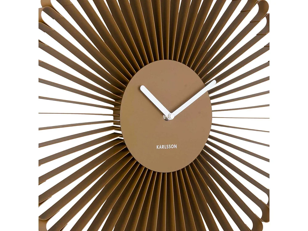 Horloge murale en métal Cascara