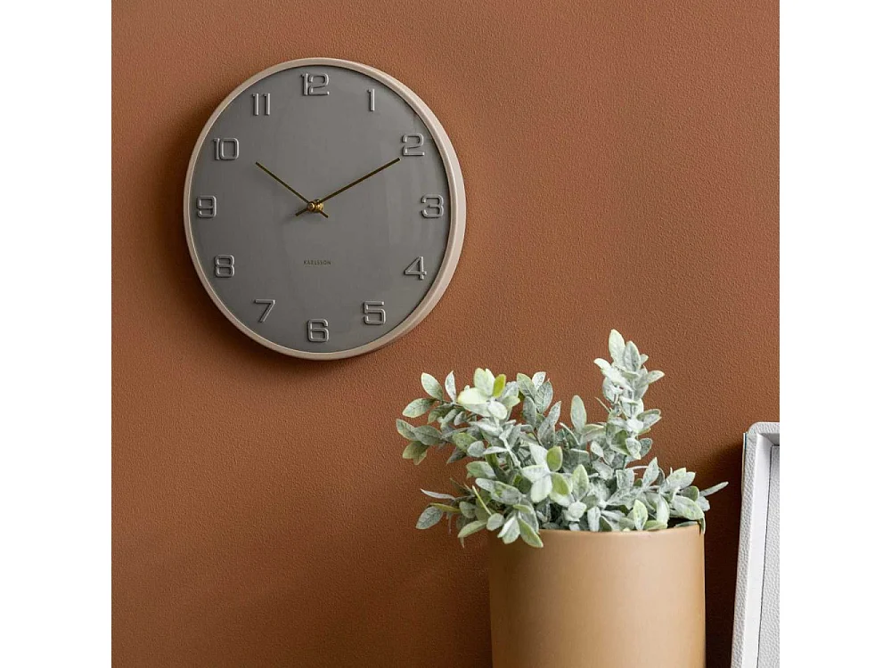 Horloge murale en métal Fuerte Dome