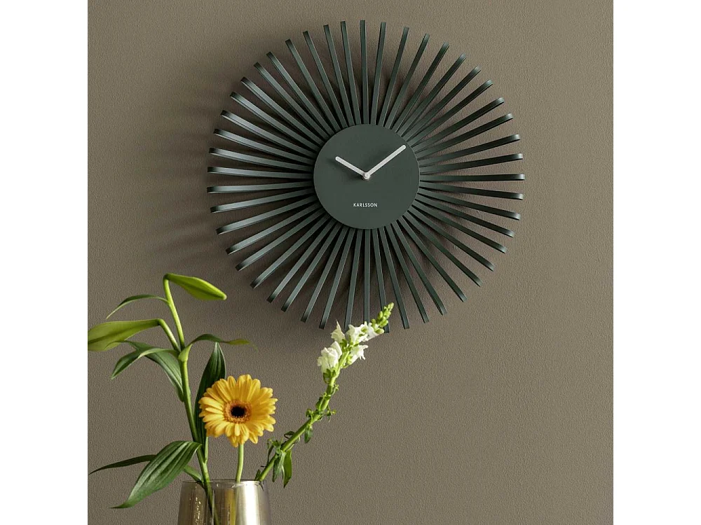 Horloge murale en métal Polo