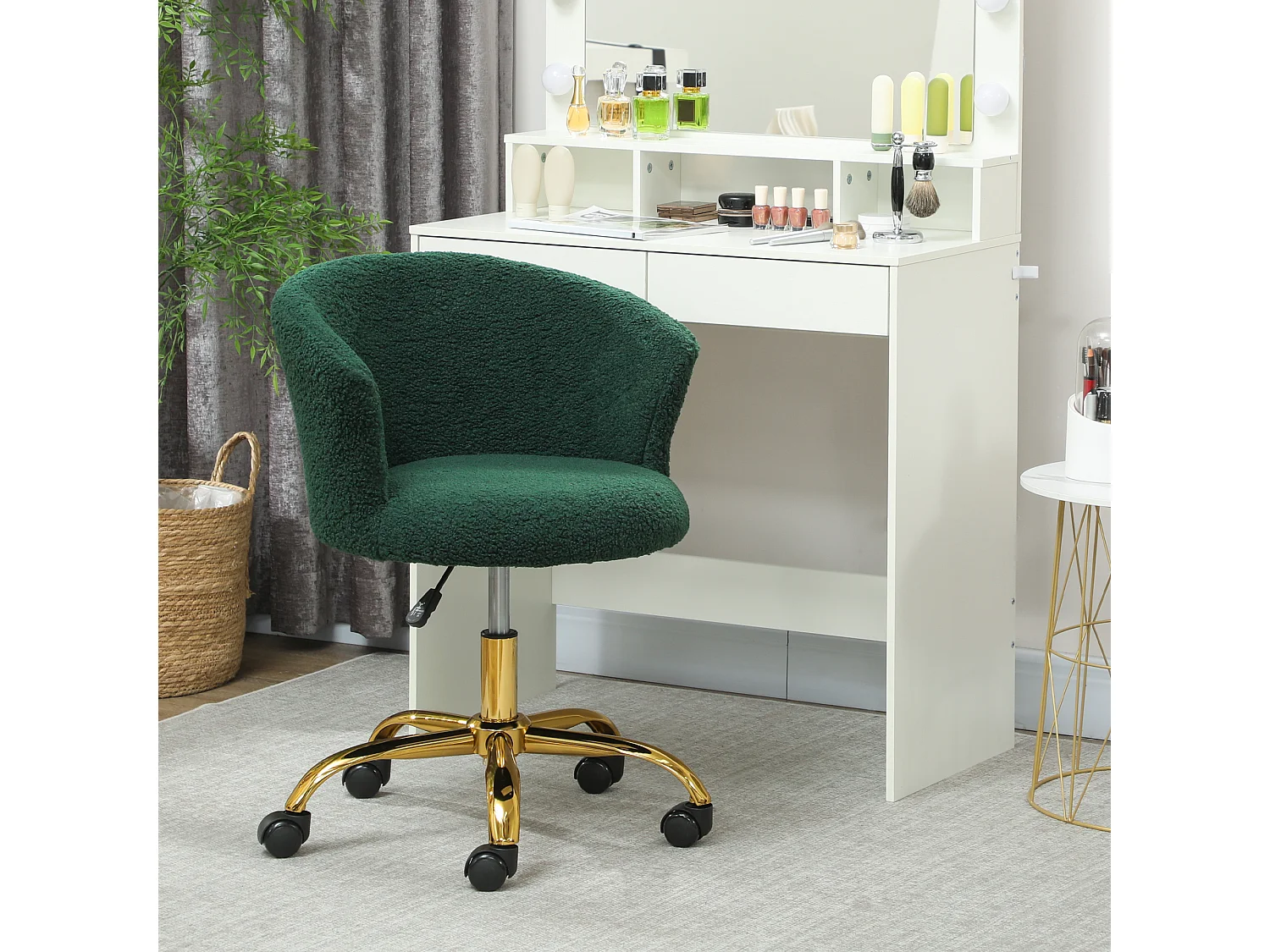 Chaise de bureau design effet courte laine bouclée piètement métal doré vert