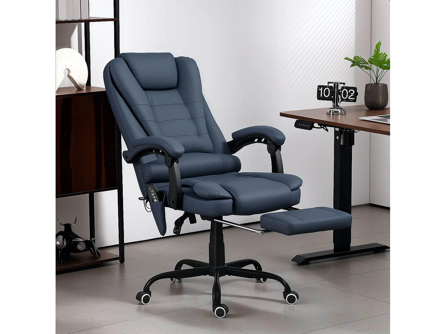 Fauteuil de bureau direction massant inclinable réglable repose-pied coussin lombaires synthétique bleu