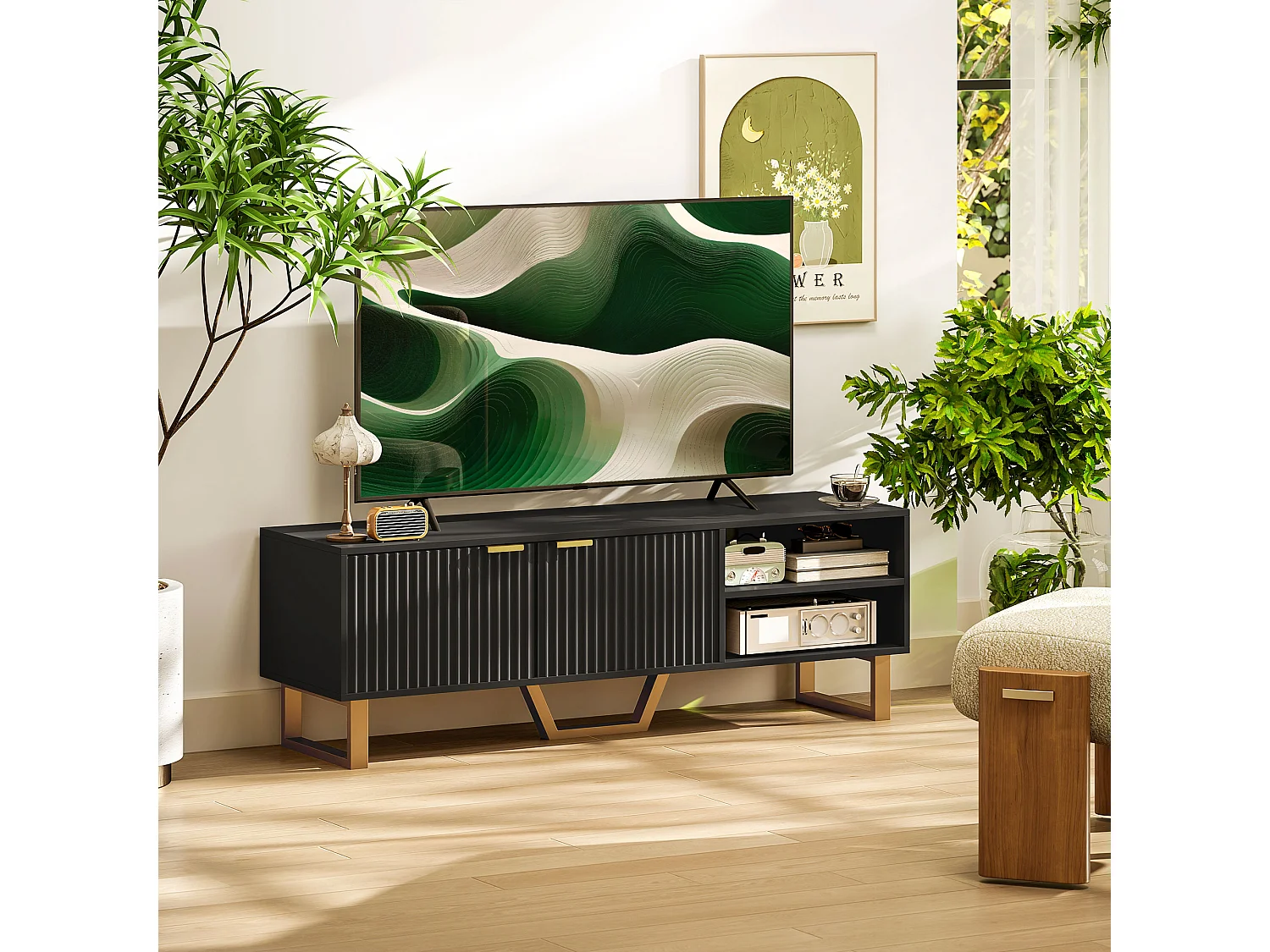 Meuble TV design contemporain 2 portes effet cannelé 2 niches piètement poignées métal doré MDF noir