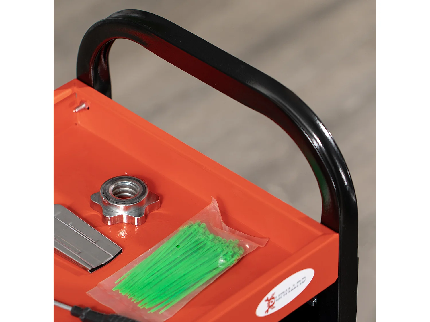 Chariot d'atelier servante 3 niveaux 3 panneaux perforés max. 100 Kg acier rouge noir