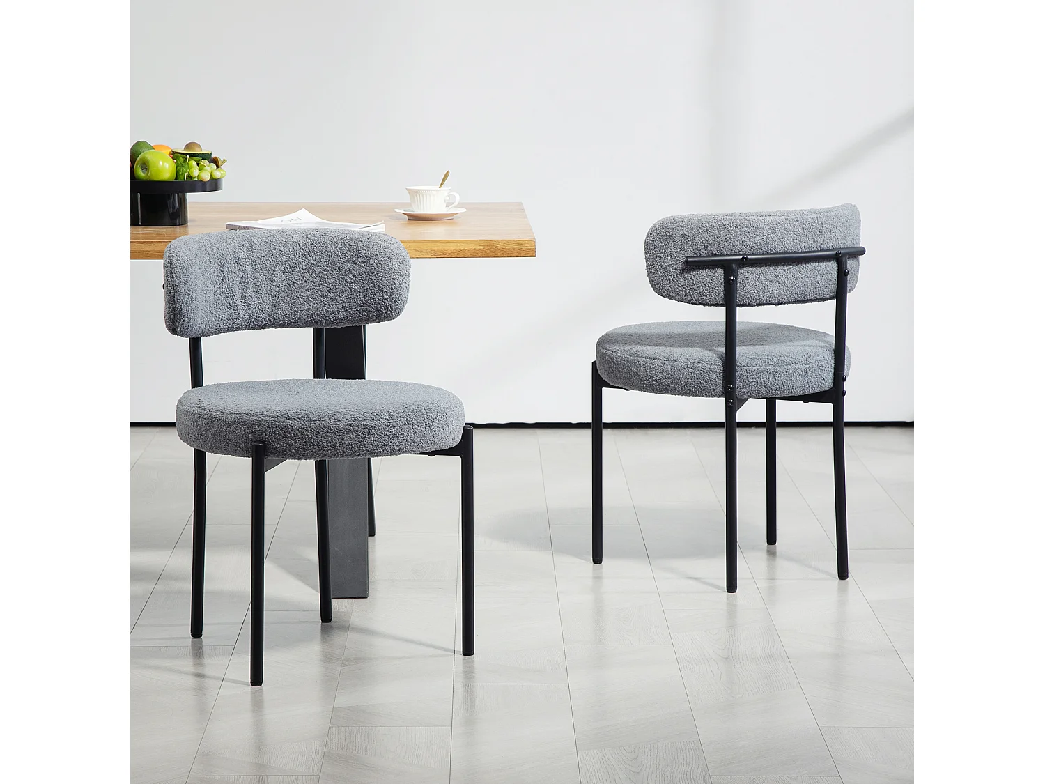 Lot de 2 chaises de salon style néo-rétro - assise ronde, dossier enveloppant - acier noir effet laine bouclée gris