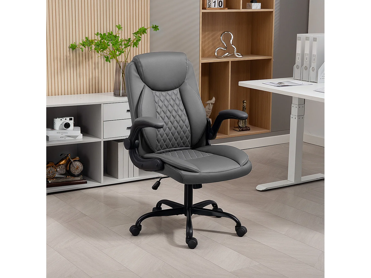 Chaise de bureau design Chesterfield accoudoirs relevables grand confort synthétique gris foncé