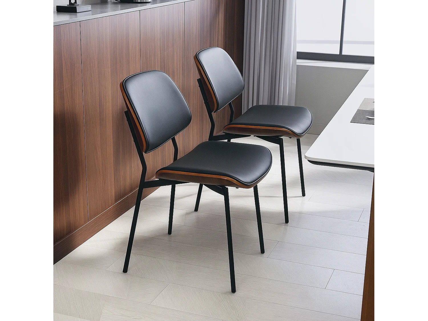 Lot de 2 chaises désign néo-rétro assise dossier cintré bois acier revêtement synthétique noir