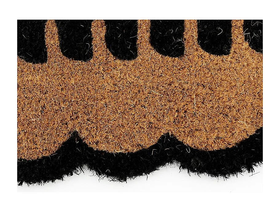 Paillasson en coco Maison de Famille avec découpe arrondie et base antidérapante