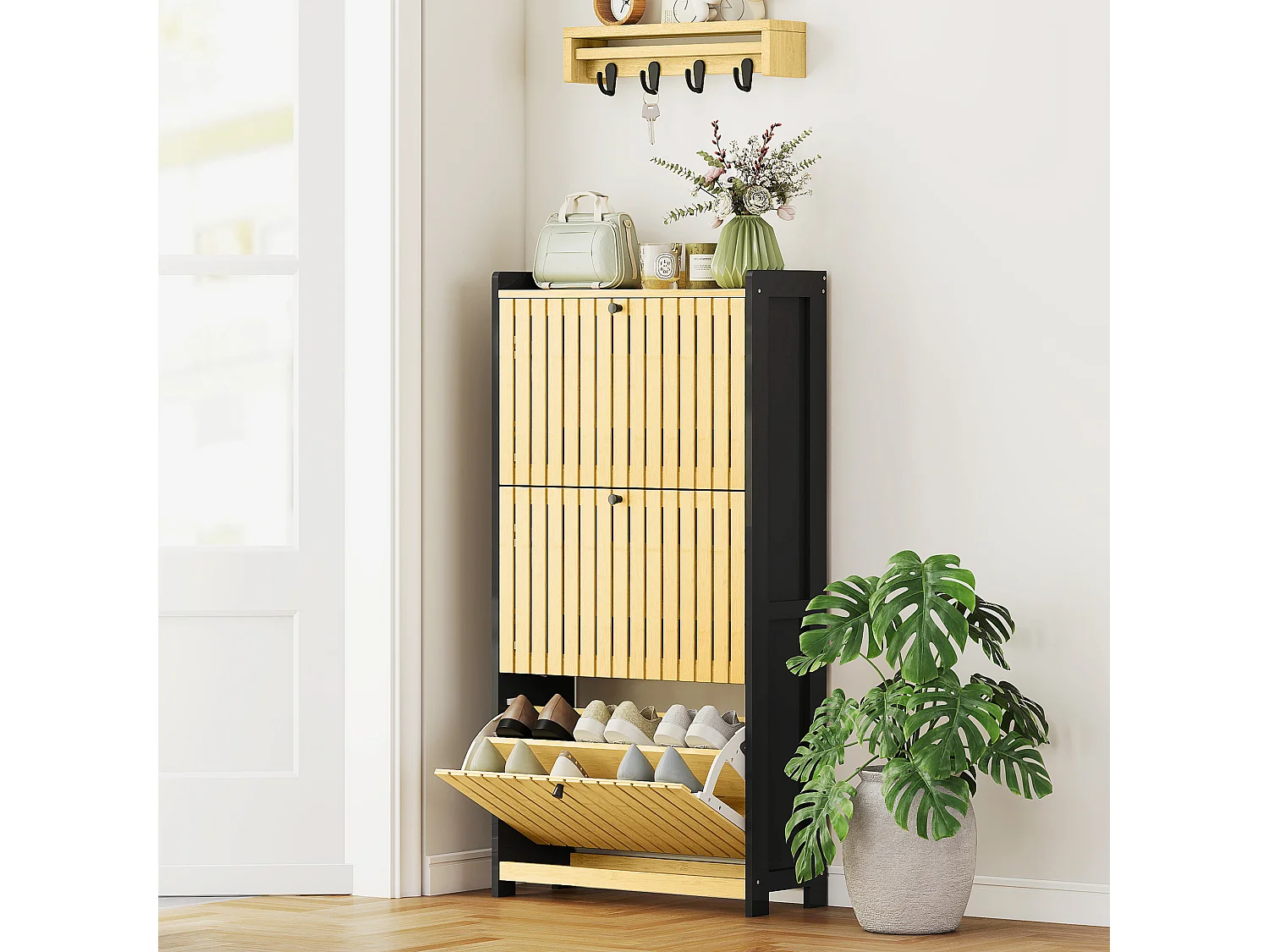 Meuble à chaussures design bambou 3 portes dim. 60x24x118 cm