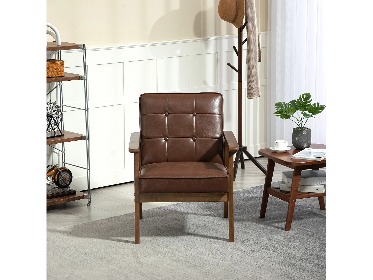 Fauteuil de salon lounge design Chesterfield bois hévéa foncé synthétique chocolat